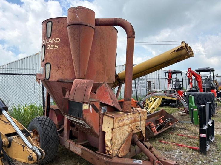new-holland-355-image-1