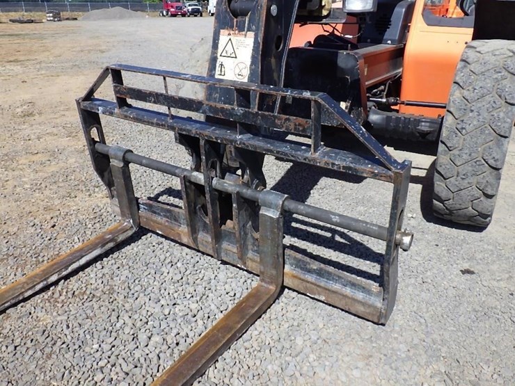 2013-jlg-g6-42a-image-11