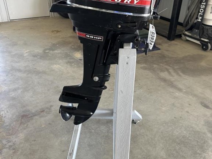 #3934-•-mercury-9.9-hp-outboard-motor-with-stand-image-7