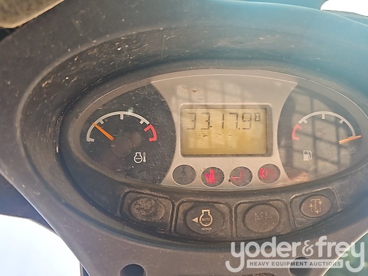 2019-bobcat-s550-image-35