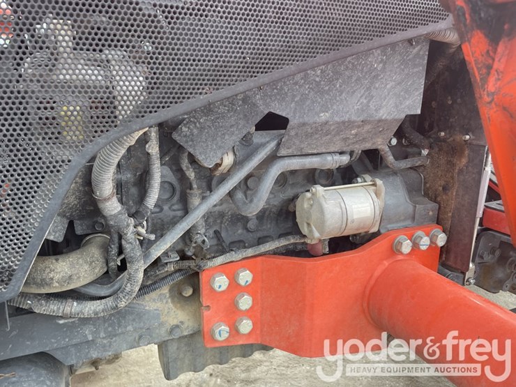 2020-kubota-mx5400hst-image-35