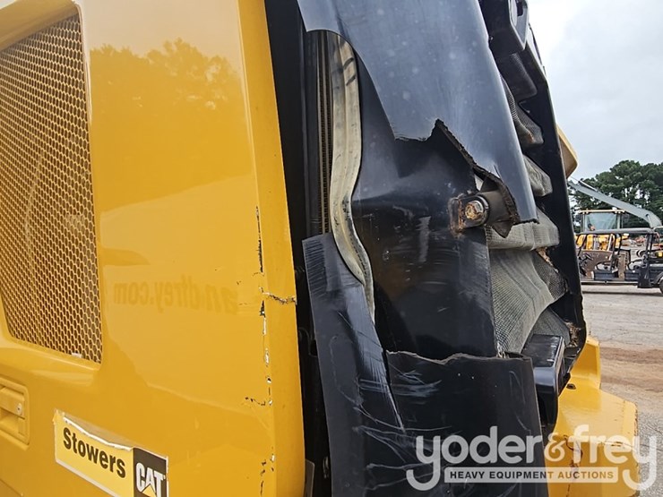 2015-caterpillar-926m-image-33