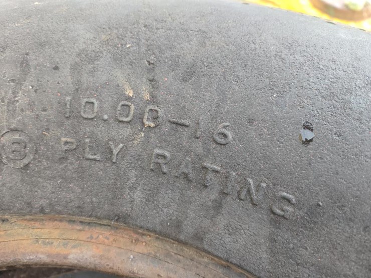 #3958-•-(2)-10.00-x-16-tires-image-3