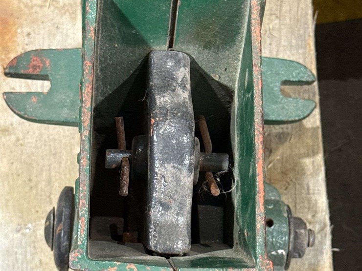 hand-operated-winch-or-cable-puller?-image-12
