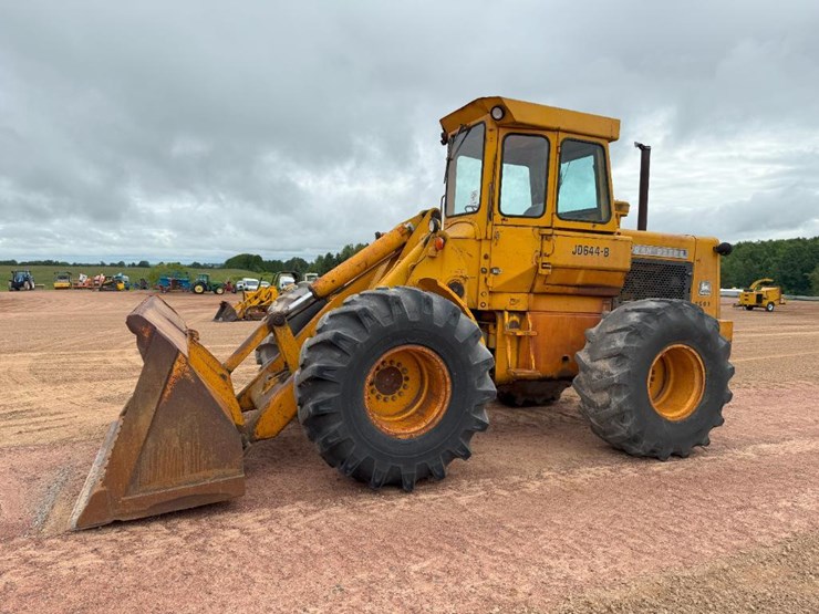 deere-644b-image-1