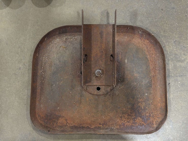 tractor-seats-and-tool-boxes-image-5