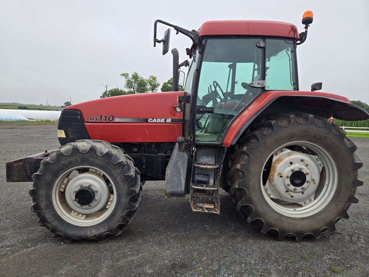 case-ih-mx110-image-2