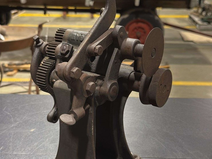 american-leather-splitter,-also-known-as-a-leather-skiver-or-cutter-image-7