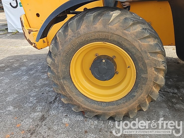 2015-jcb-510-56-image-15