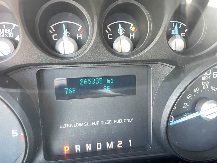 2016-ford-f550-image-31