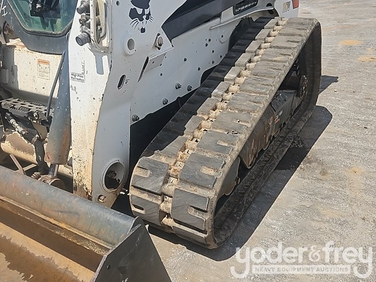 2023-bobcat-t870-image-21