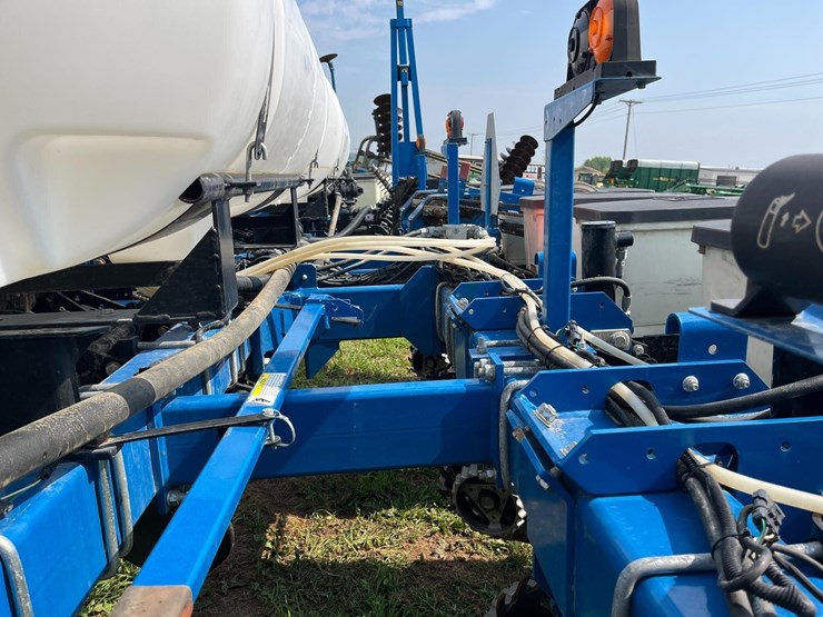 kinze-3000-image-14