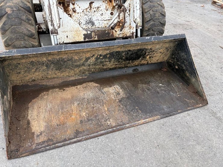 bobcat-825-image-10
