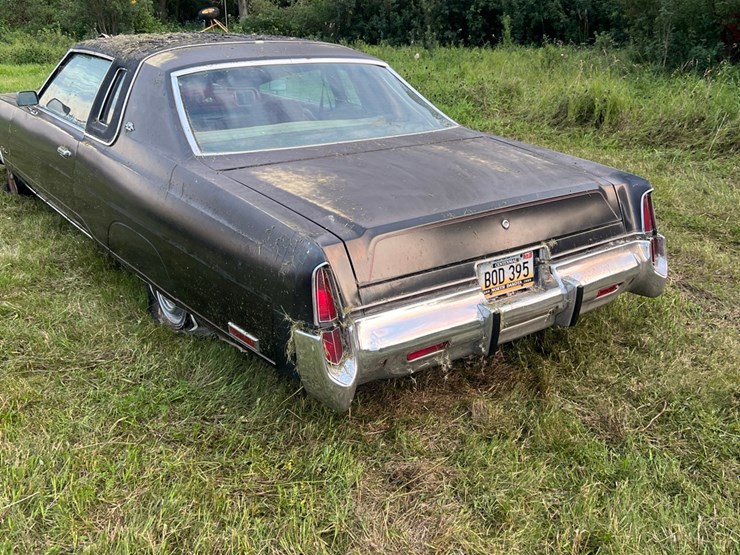 1978-chrysler-new-yorker-2-door-car,-engine-disassembled,-glass-is-good,-leaf-springs-image-13