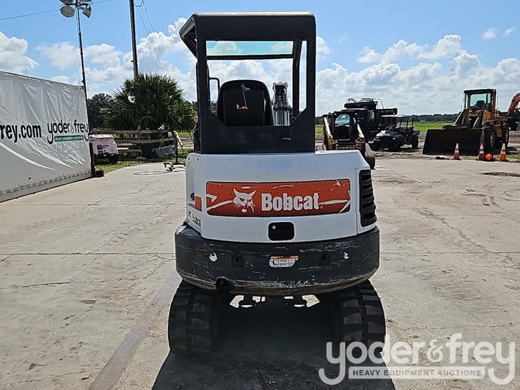 2017-bobcat-e32-image-26