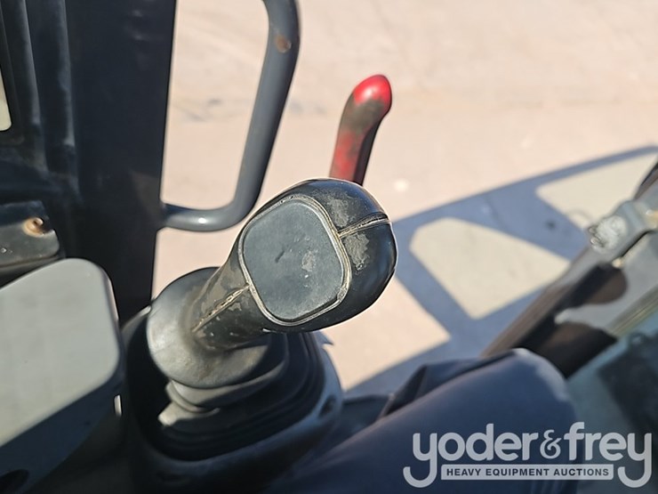 2014-deere-60g-image-33