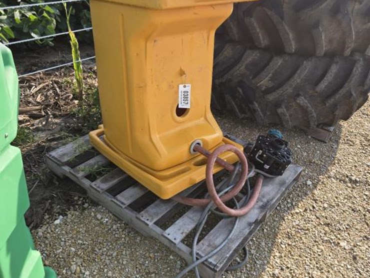 #3857-•-chemical-sprayer-tank-image-3