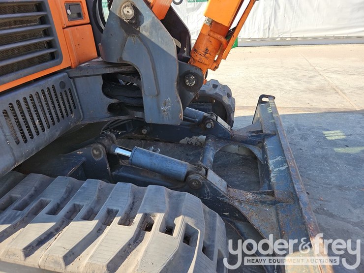 2019-doosan-dx85r-3-image-13