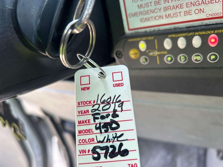 2019-ford-e450-image-29
