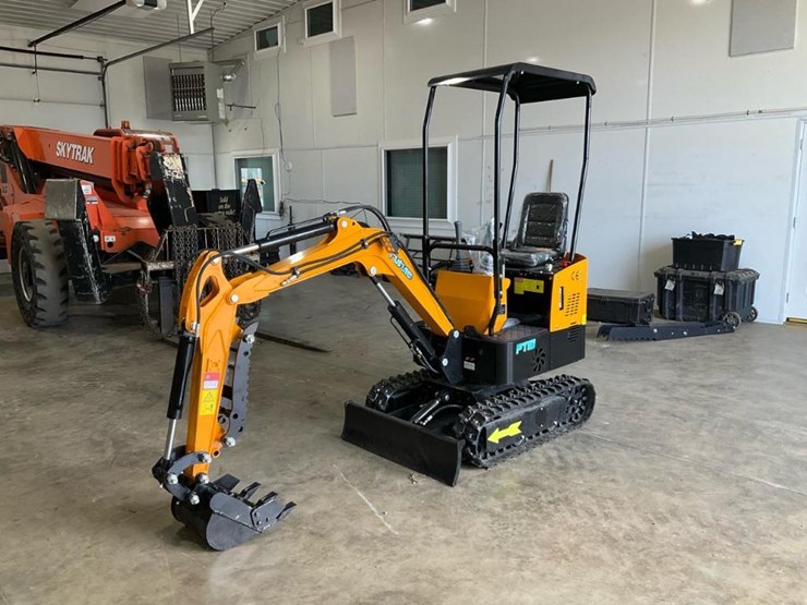 #1202-•-unused-future-ft13-mini-excavator-image-1