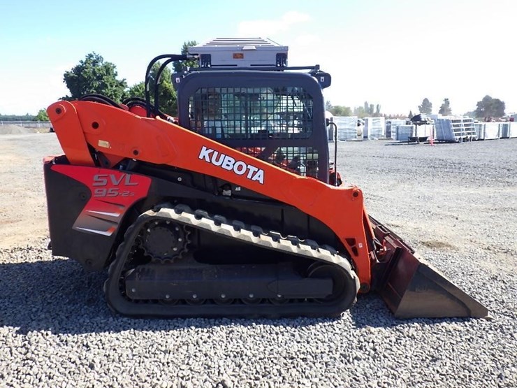 2019-kubota-svl95-2s-image-3