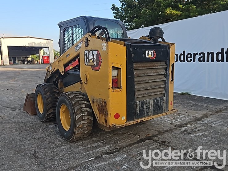 2022-caterpillar-246d3-image-3