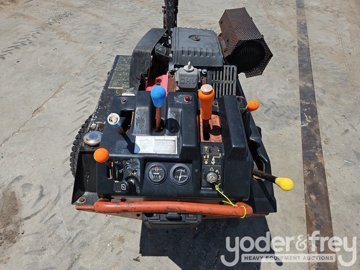 ditch-witch-1820he-image-15