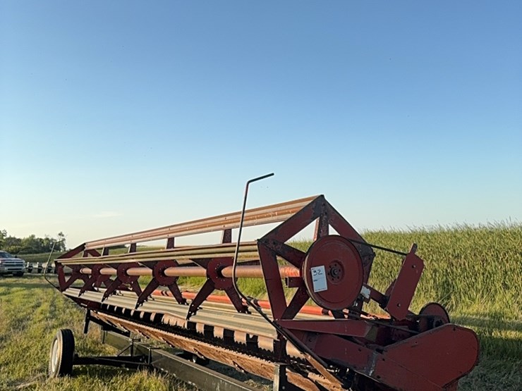 20’-straight-head,-massey-header-image-1
