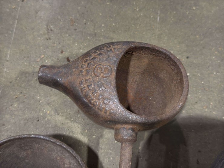 collection-of-castiron-smelting-ladles-image-2