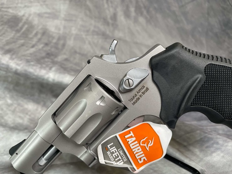 #4536-•-taurus-model-942-22-wmr-revolver,-sn:-ahd909852-image-13