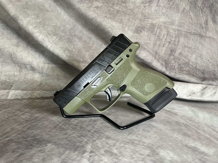 #4550-•-beretta-apx-a1-carry-9mm-luger-pistol,-sn:-axc150907-image-2