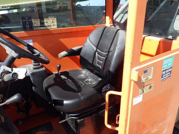 2013-jlg-g6-42a-image-22