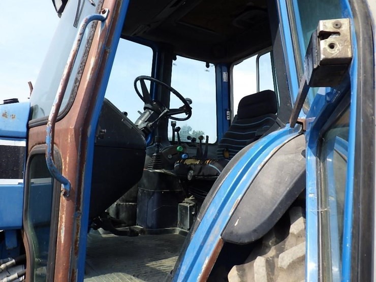 ford-8830-image-15