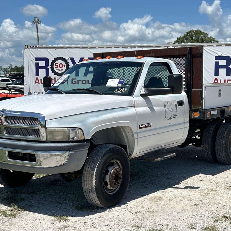 2001 DODGE RAM 3500