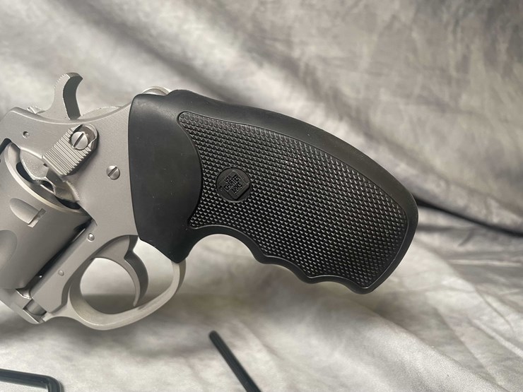 #4524-•-charter-arms-pitbull-9mm-luger-revolver,-sn:-22c07821-image-18