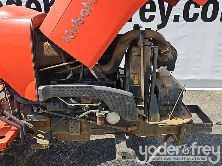 2020-kubota-l2501f-image-13