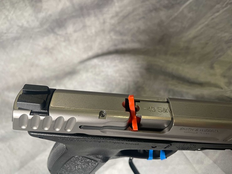 #4528-•-smith-&-wesson-sd40-40-s&w-pistol,-sn:-ehj5910-image-16
