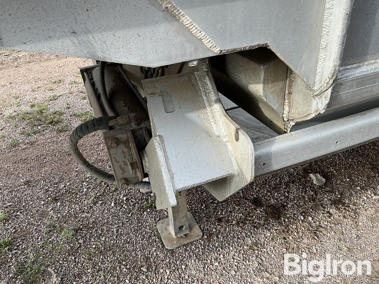 2004-travis-39-ft-image-20