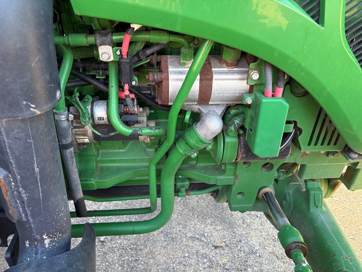 2020-john-deere-5065e-image-6