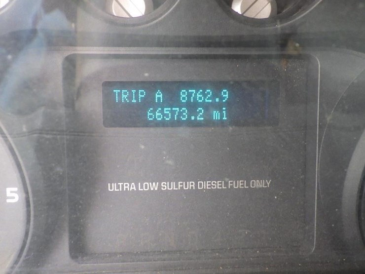 2013-ford-f750-image-29