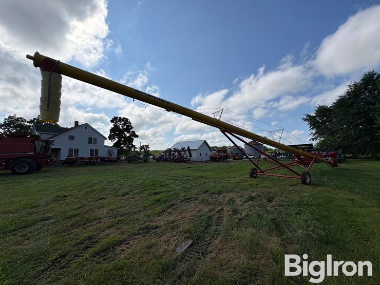 agi-westfield-mkx-13-74-13"x74'-swing-away-auger-image-5