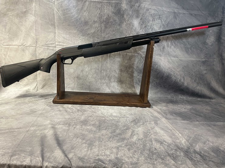 #4612-•-winchester-model-4612-12-ga.-pump-action-shotgun,-sn:-tr6022-051946sp-image-2