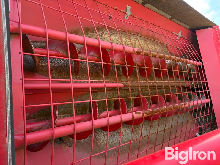 agi-westfield-mkx-13-74-13"x74'-swing-away-auger-image-17