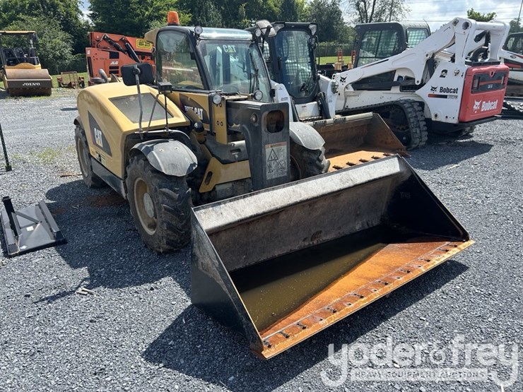 2015-caterpillar-th255c-image-4