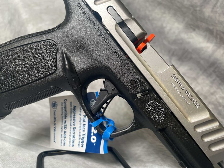 #4528-•-smith-&-wesson-sd40-40-s&w-pistol,-sn:-ehj5910-image-10