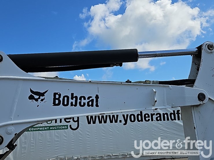 2017-bobcat-e32-image-14