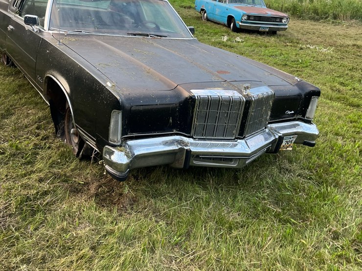 1978-chrysler-new-yorker-2-door-car,-engine-disassembled,-glass-is-good,-leaf-springs-image-36