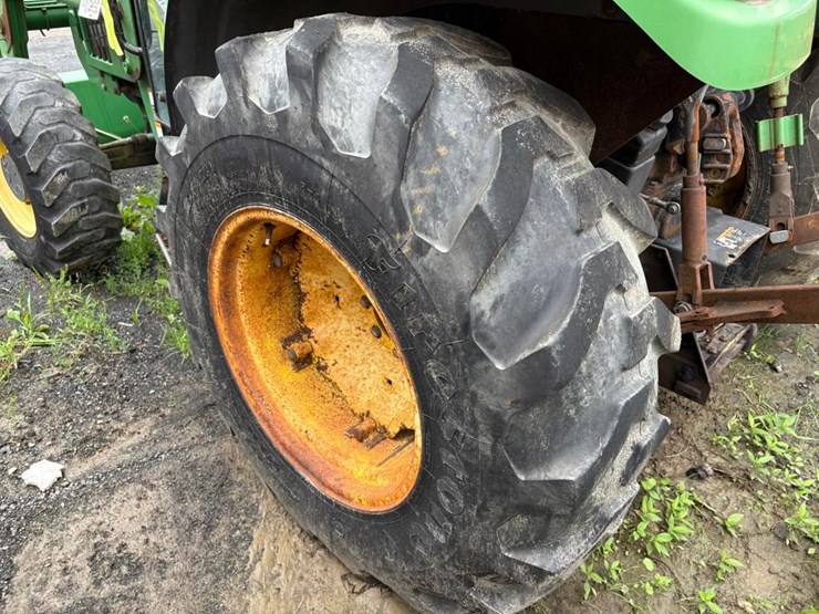 john-deere-5520-image-16
