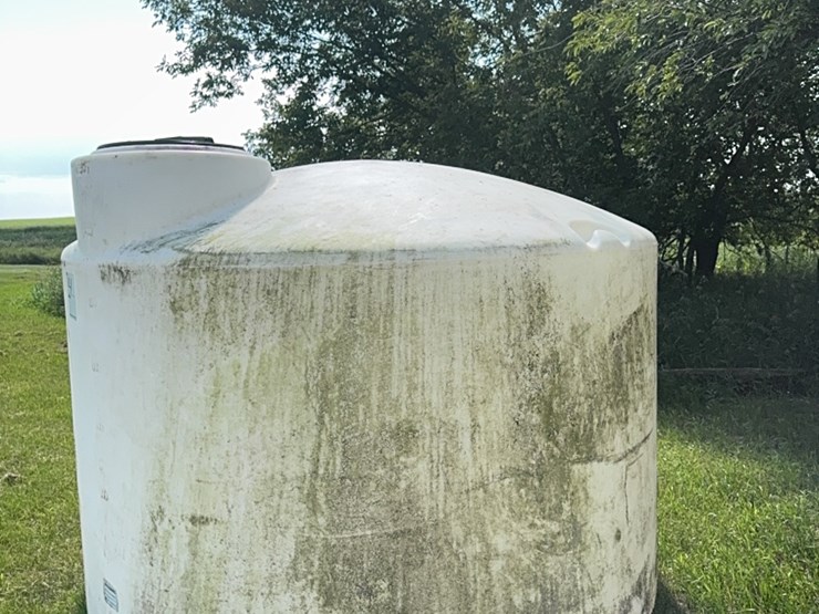 1550-gallon-water-tank-image-7