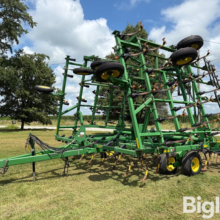 JOHN DEERE 980